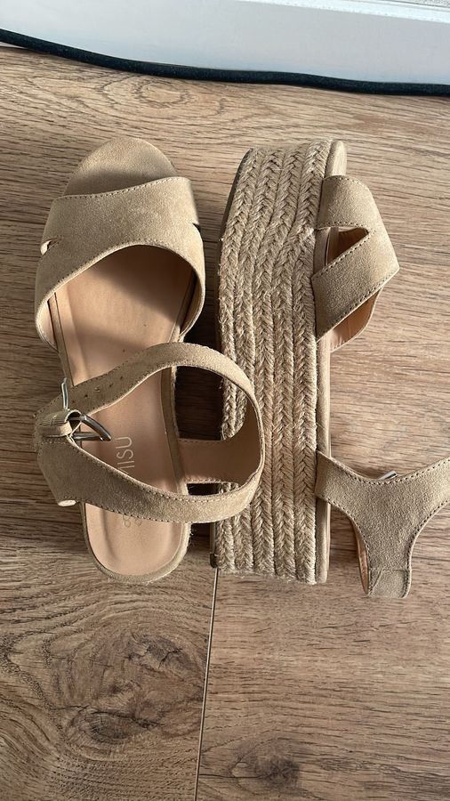 Sandale