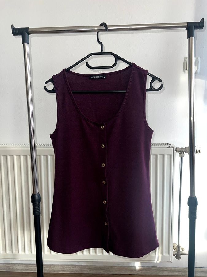 Sleeveless Top