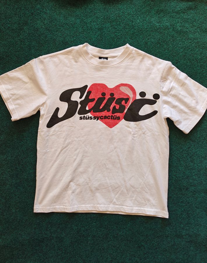 Stussy  -  Stüssy x Cactus Plant Flea Market Heart T-Shirt