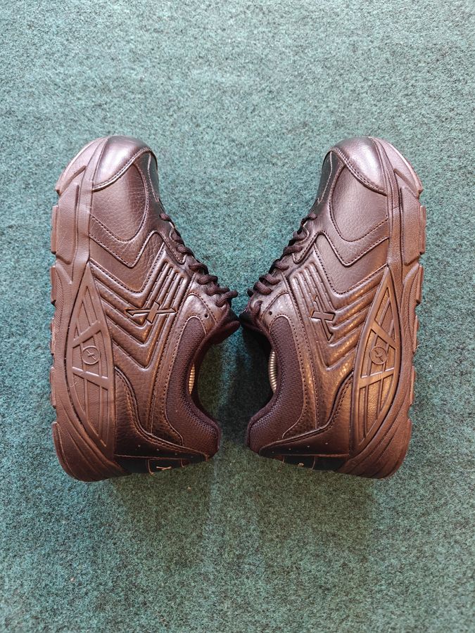 Xelero  -  Men's Matrix Black Leather Mesh