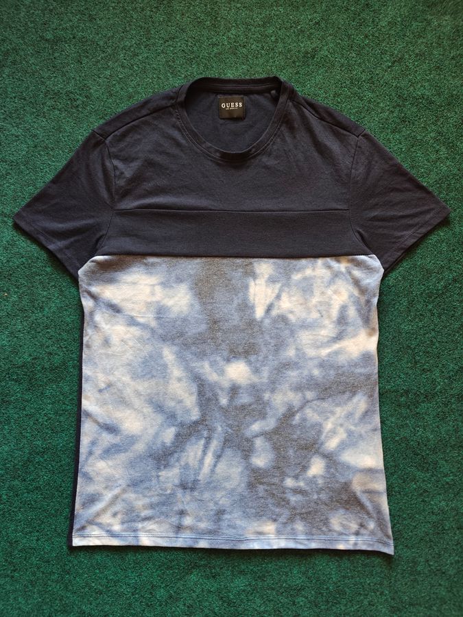 Guess  -  Men's T-Shirt