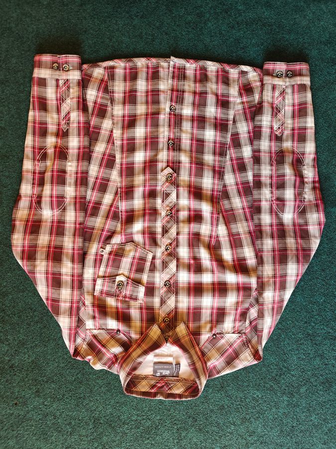 Jack Wolfskin  -  Woman's Plaid Button-Down Blouse