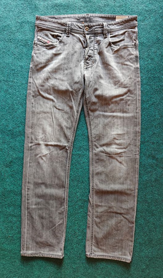 Diesel  -  Men's Jeans LARKEE