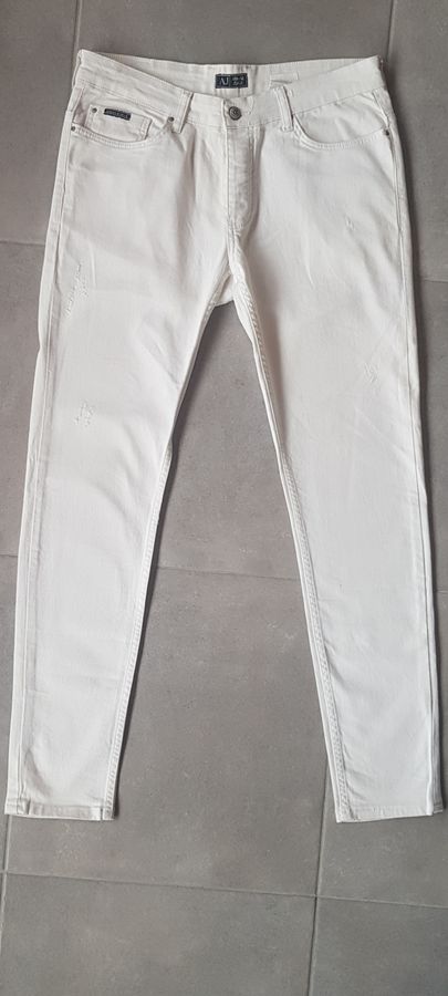 Xhinse Armani