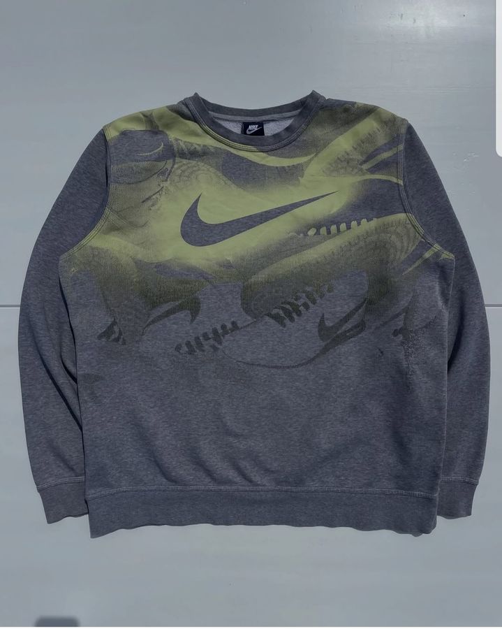 Nike Sweater