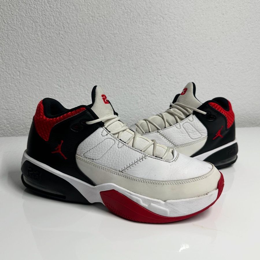 Jordan Aura nr:43