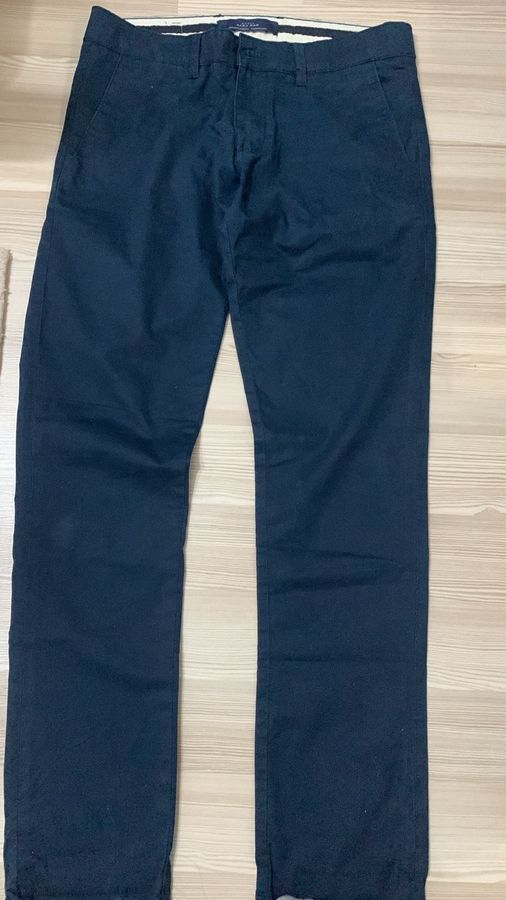 Pantolle per meshkuj ZARA
