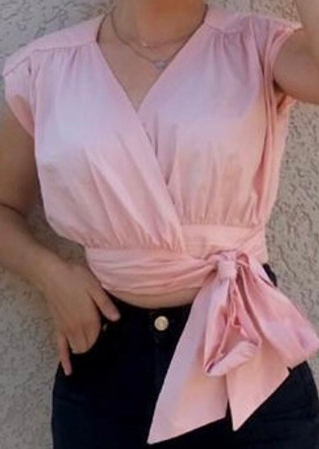 pink shirt