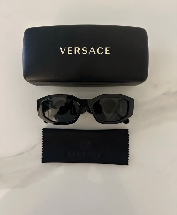  Versace Medusa Biggie sunglasses 