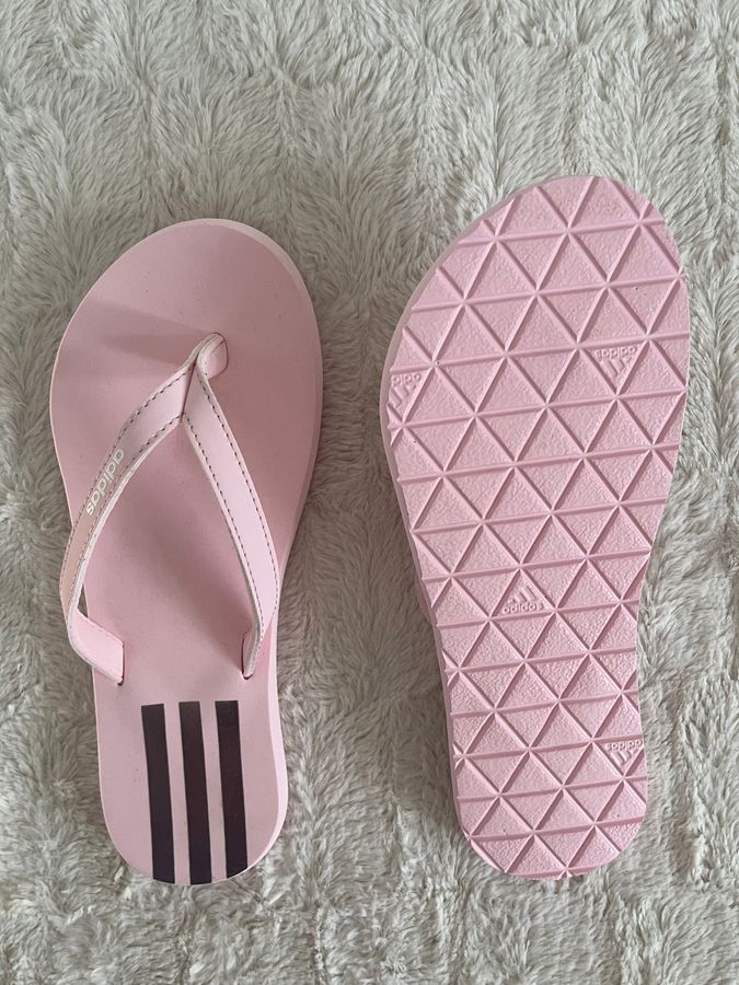 Addidas flip flops
