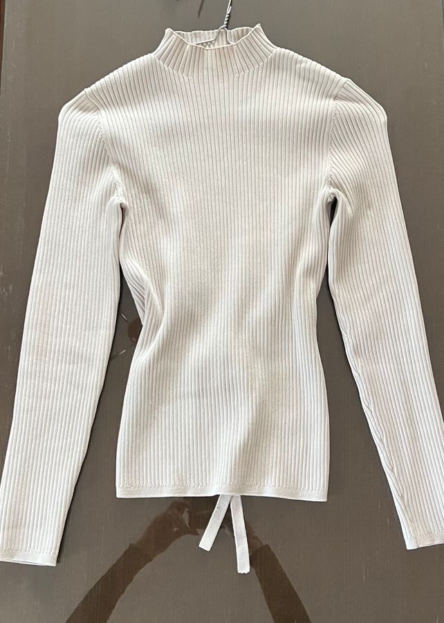 Aritzia— babaton Sculpt Knit Tie-Back Longsleeve 