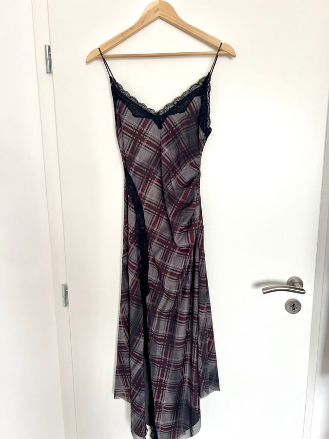 Fustan nga Bershka