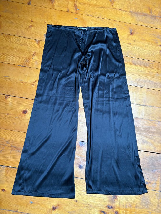 Black Silk Pants // Pantolla Mendafsh 