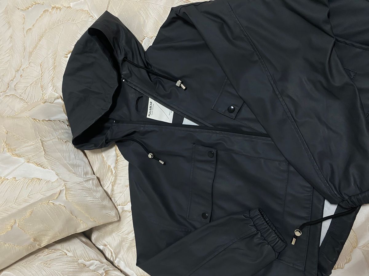 oversized black jacket