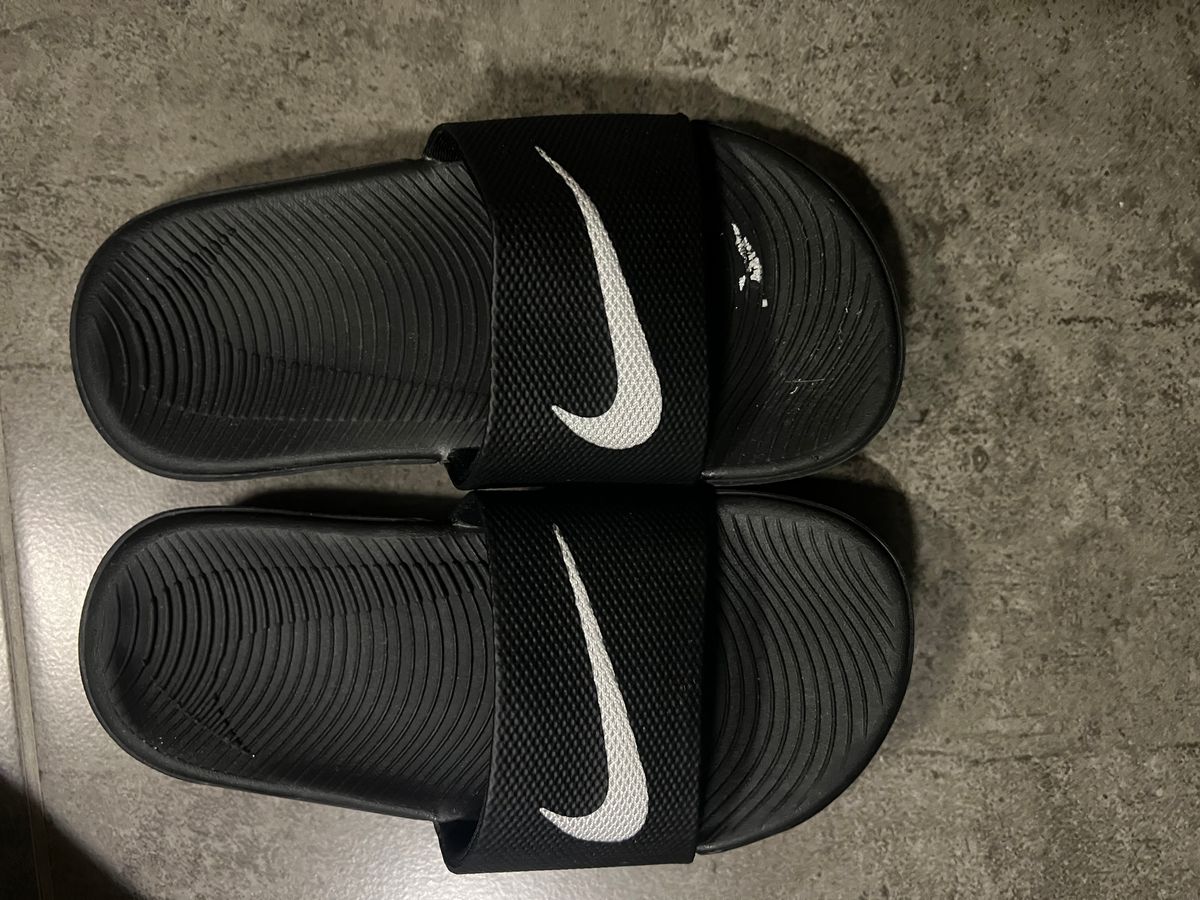 Papuqe per pllazh per djem Nike