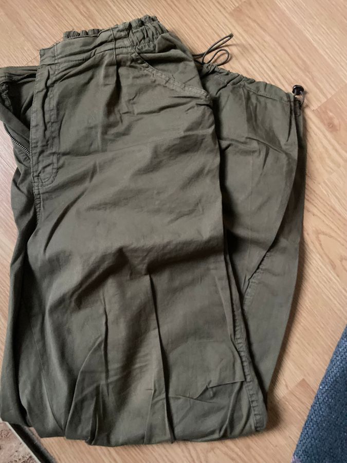 Baggy Cargo Pants