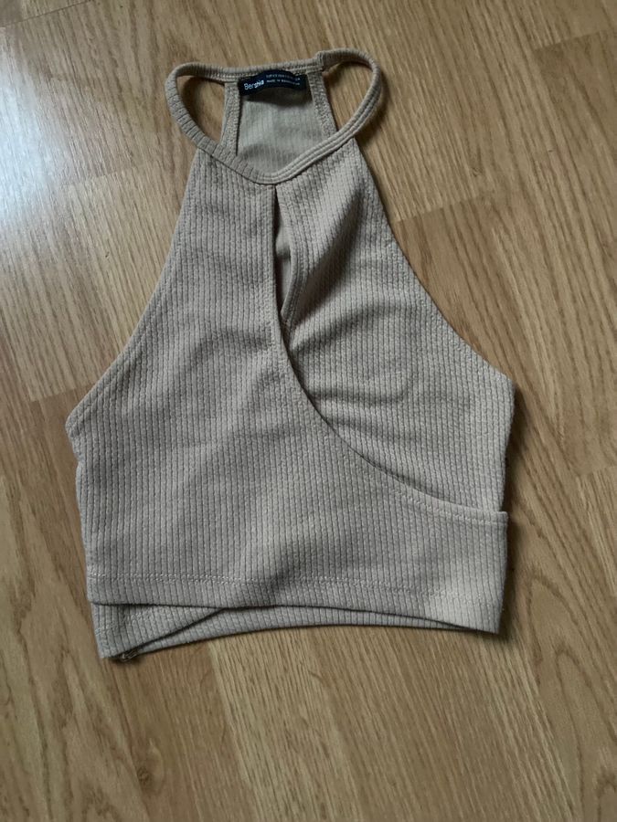 Bershka Crop top