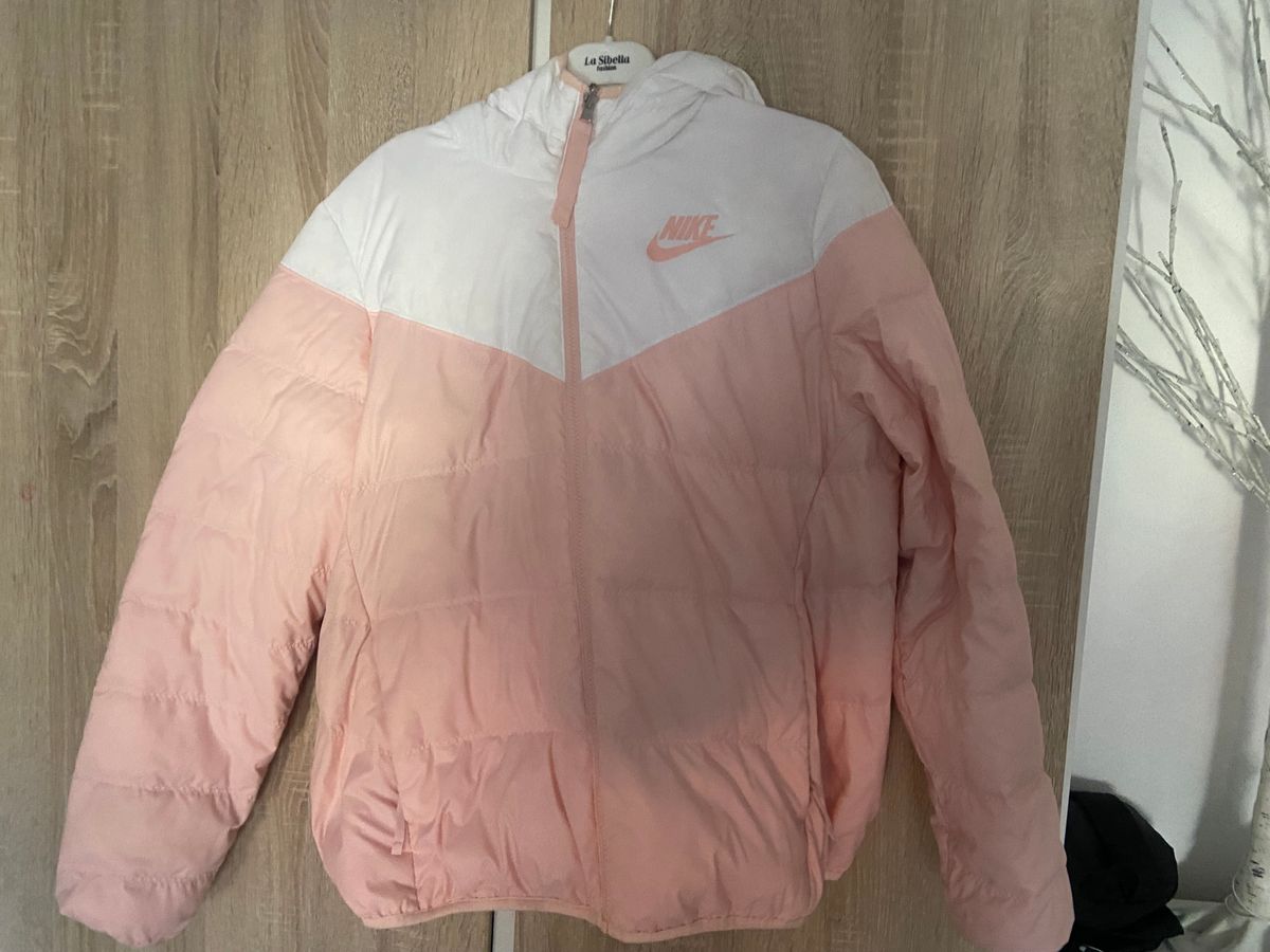 Nike puffer