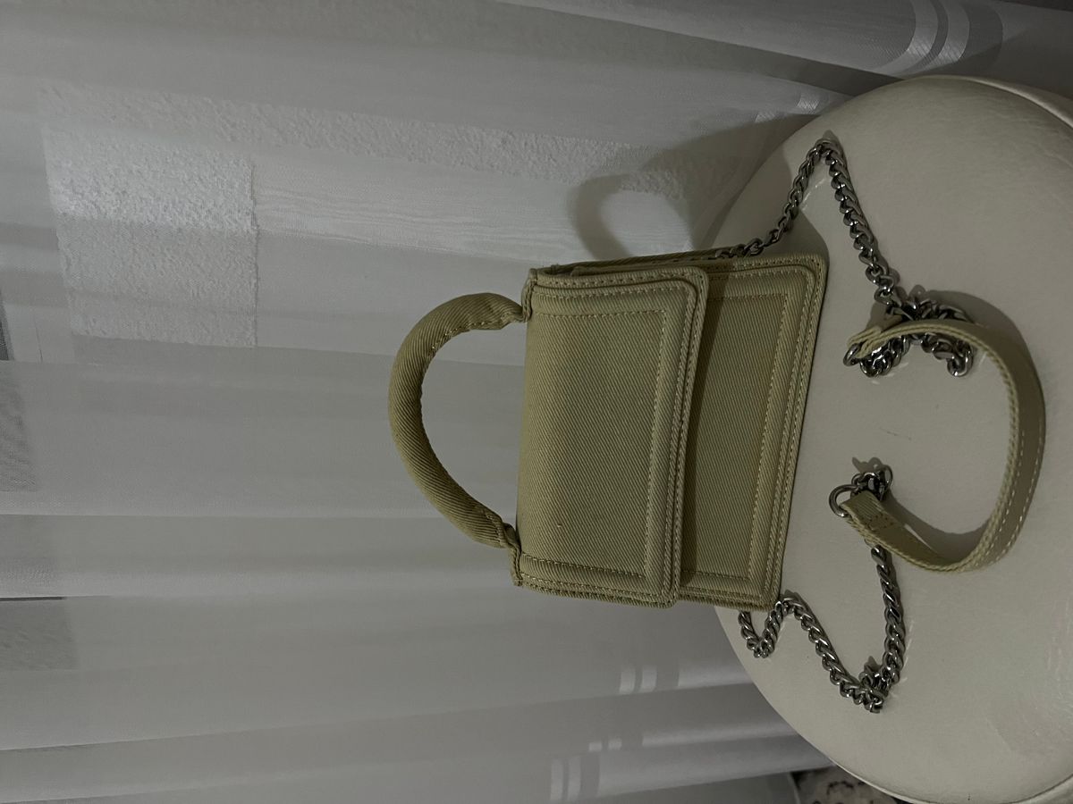 Cante e vogel per femna