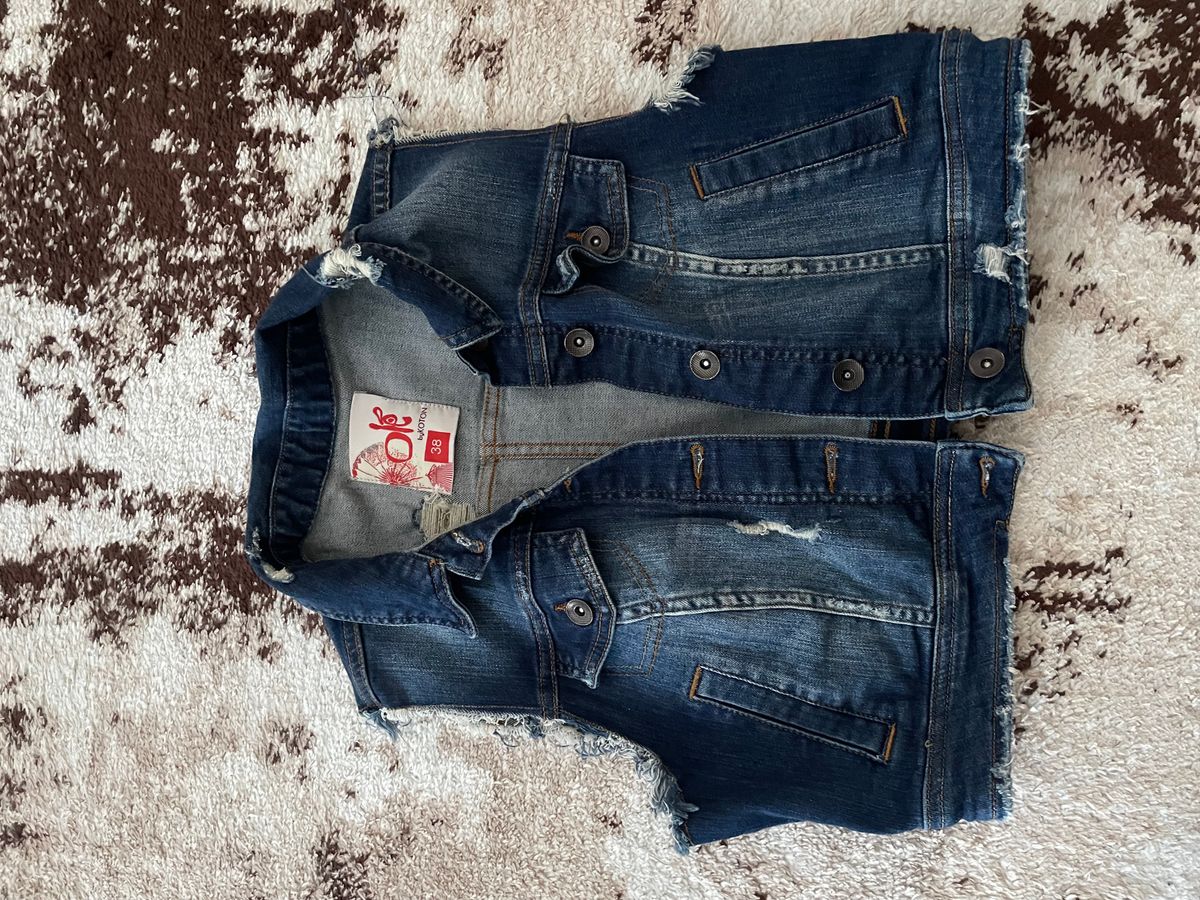 Denim jacket