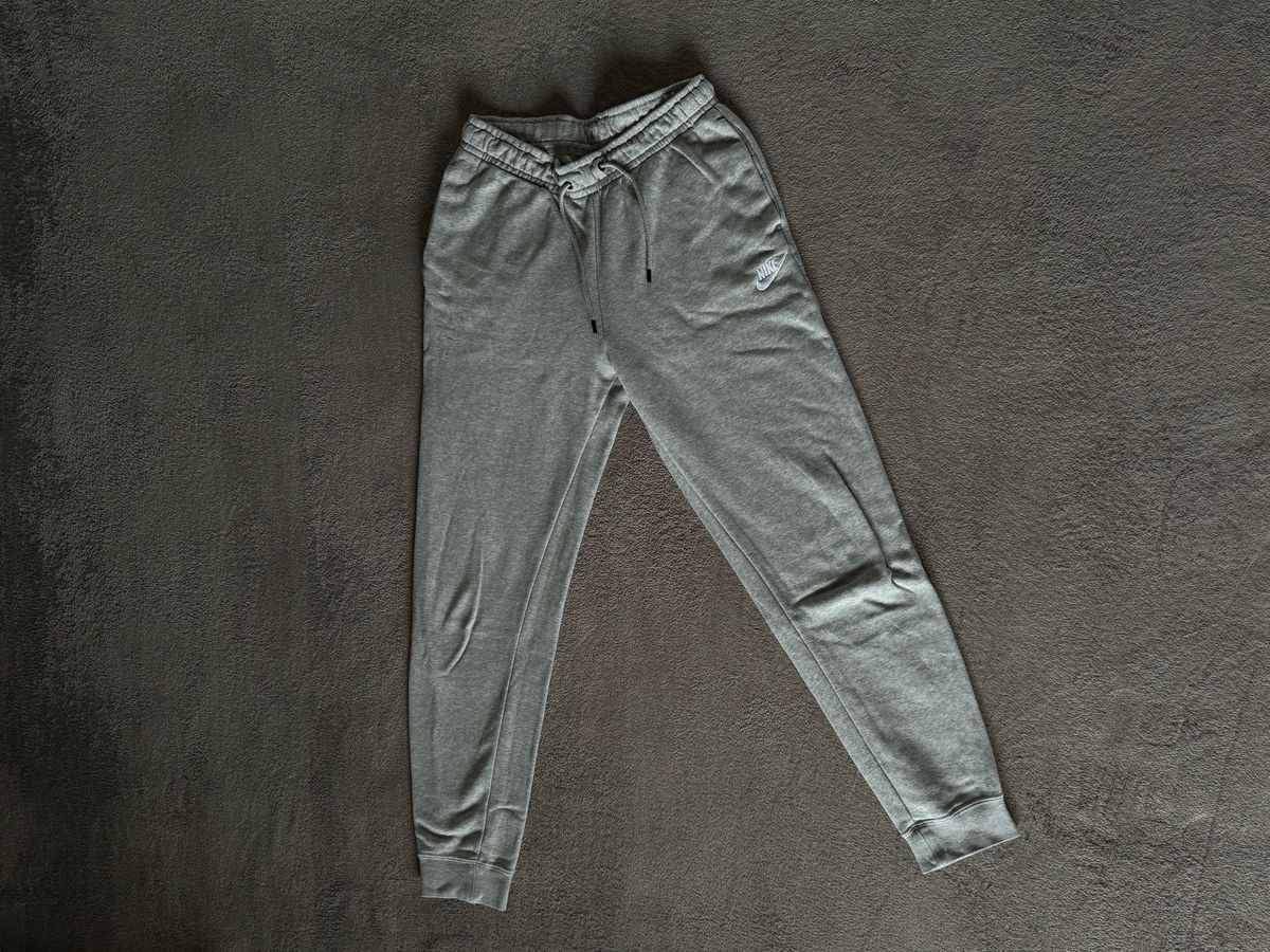 nike joggers