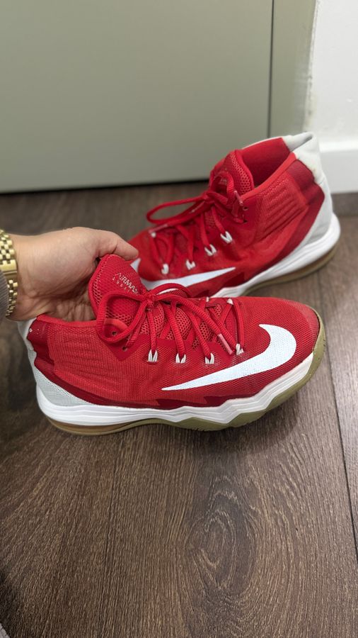 Patika Nike shum te rujtme numer 38