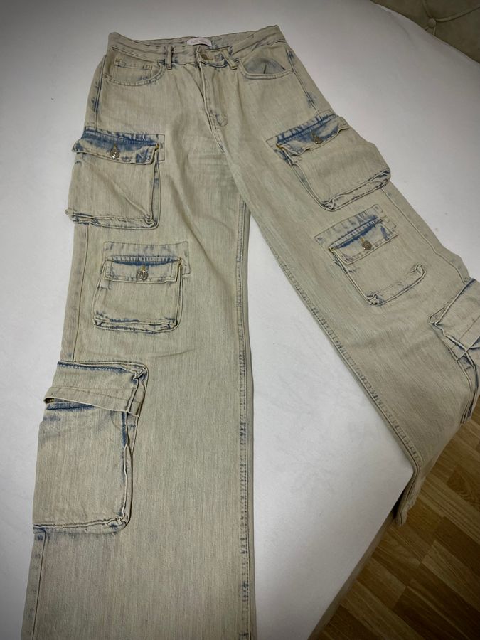 Cargo denim jeans