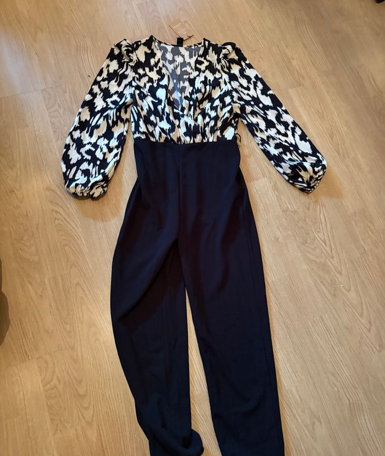jumpsuite 