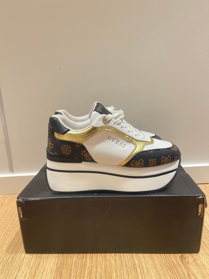 Guess Sneakers with Platform