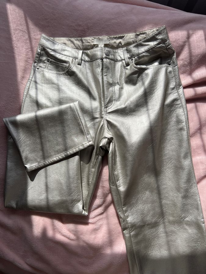 Pantollona