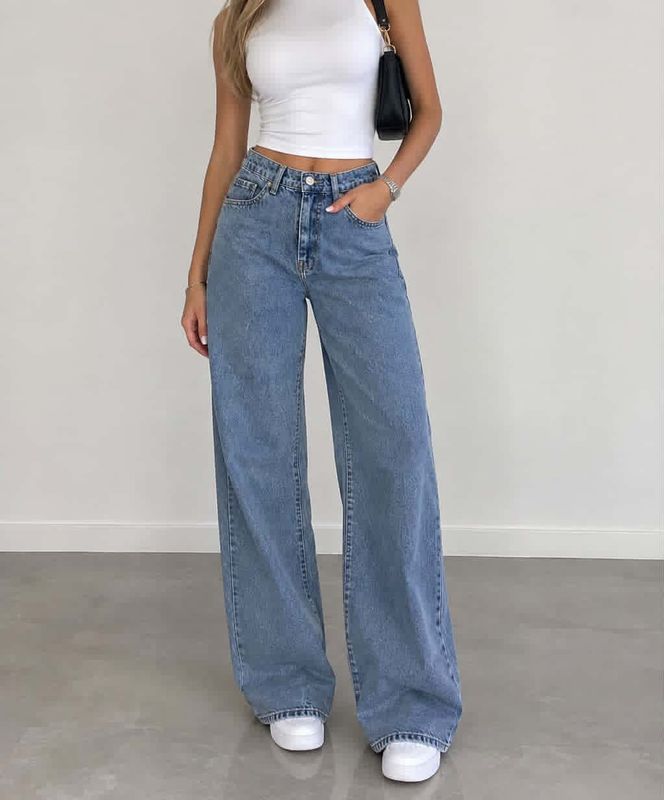 Wide-Leg Jeans 2