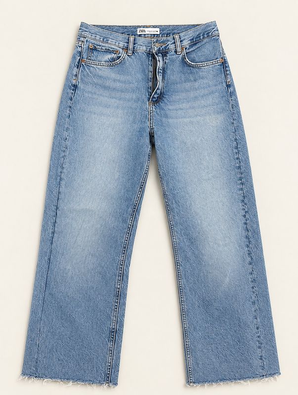 Zara Low-Rise Wide-Leg Jea 1