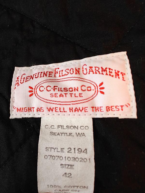FILSON - Quilted Zipper Vest Alaska Patches 3