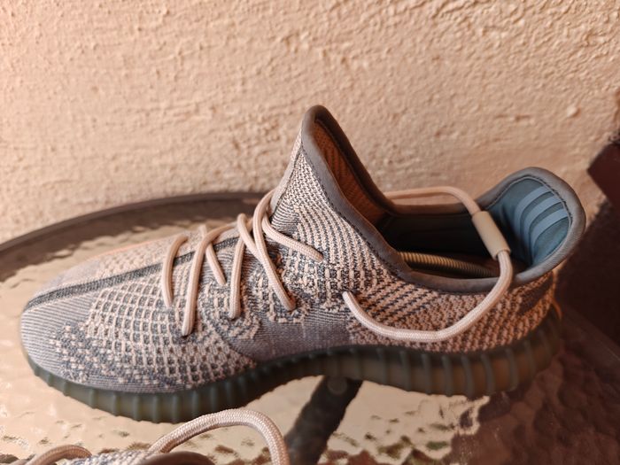 Adidas - Yeezy Boost 350 V2 ‘Israfil’  2