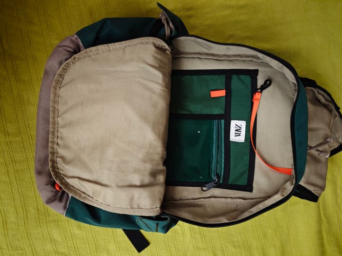 ZARA  -  Backpack 100% Polyester 3