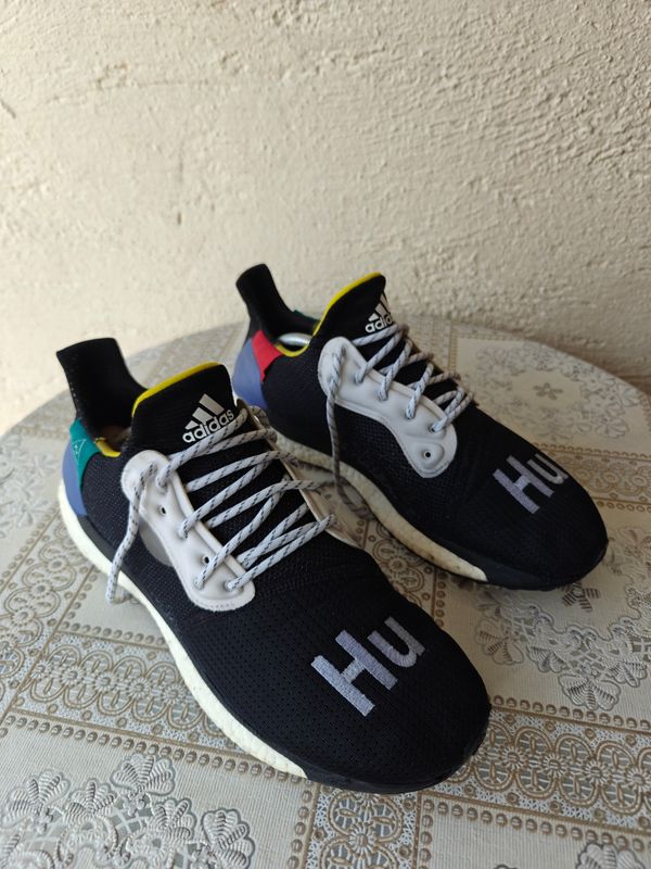 ADIDAS x Pharrell Williams  -  Solar HU Glide 2