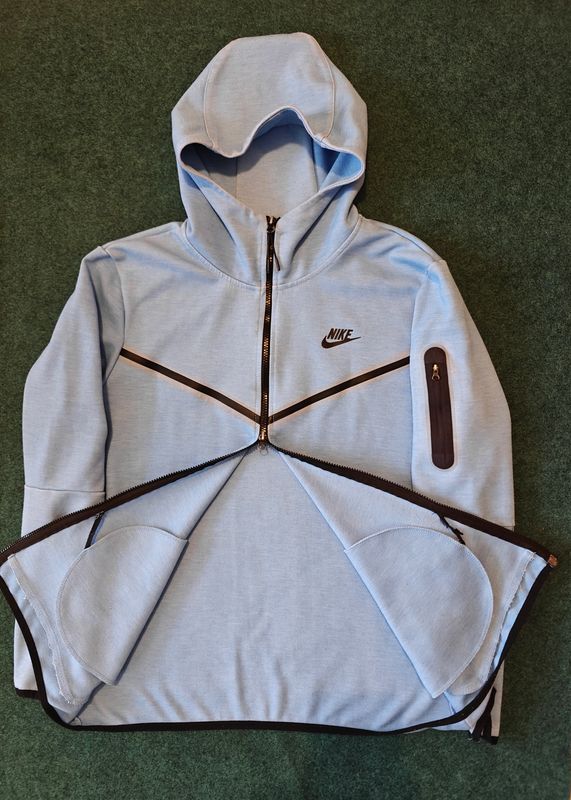 NIKE  -  Tech Fleece ' Stone Blue 2