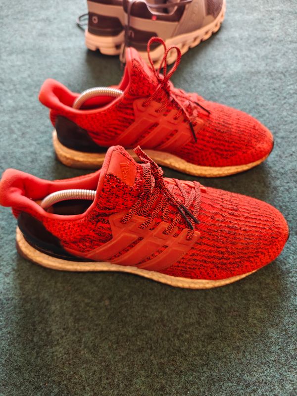 Adidas  -  Ultra Boost 3.0 Energy 3