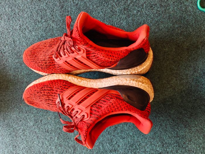 Adidas  -  Ultra Boost 3.0 Energy 2