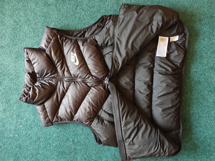 NIKE  -  Windrunner Down Fill Men's Gilet Vest 2