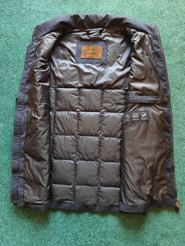 Massimo Dutti  -  Men's Down Vest and Feather Filling 2