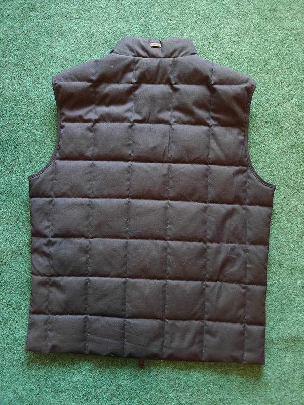 Massimo Dutti  -  Men's Down Vest and Feather Filling 3
