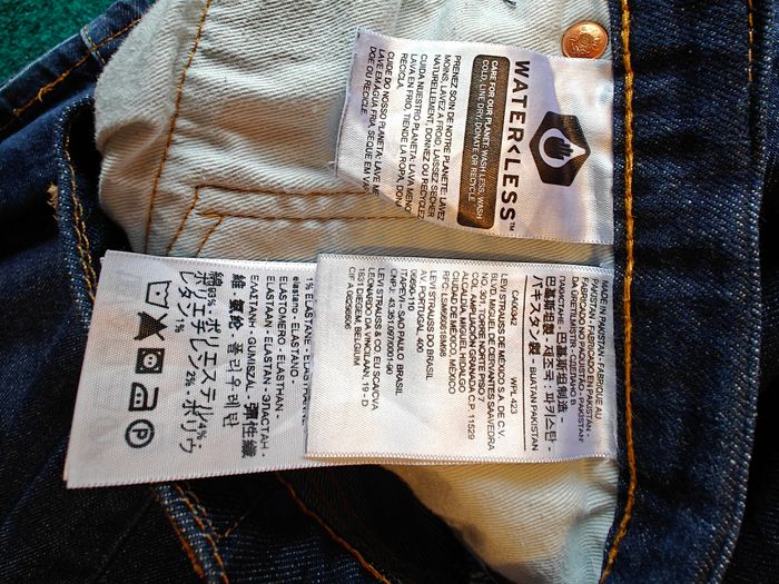 Levis  -  Men's Premium Jeans 4