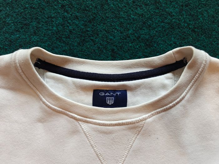 GANT  -  Eggshell White Crew Neck Sweatshirt 5