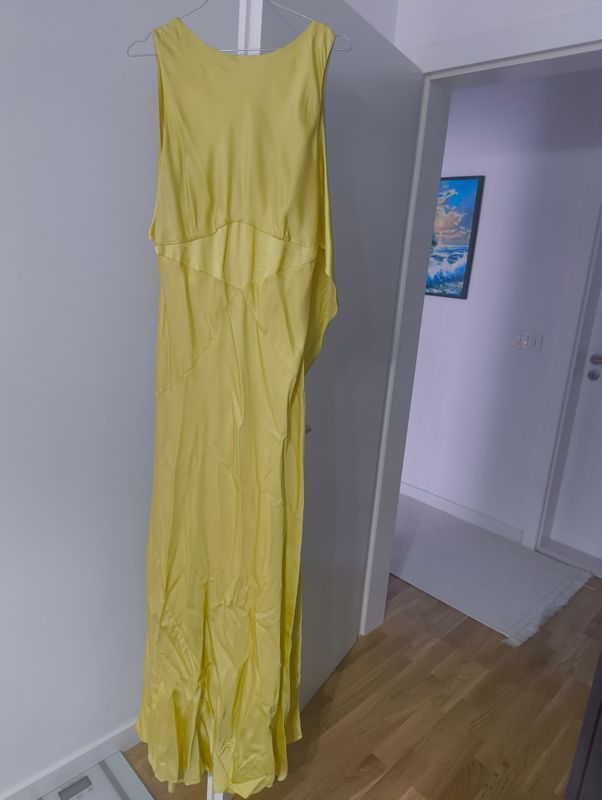 Fustan Saten i verdhe nga Zara 2