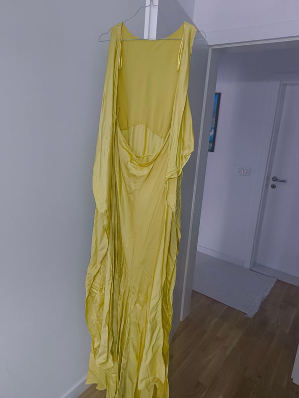 Fustan Saten i verdhe nga Zara 3