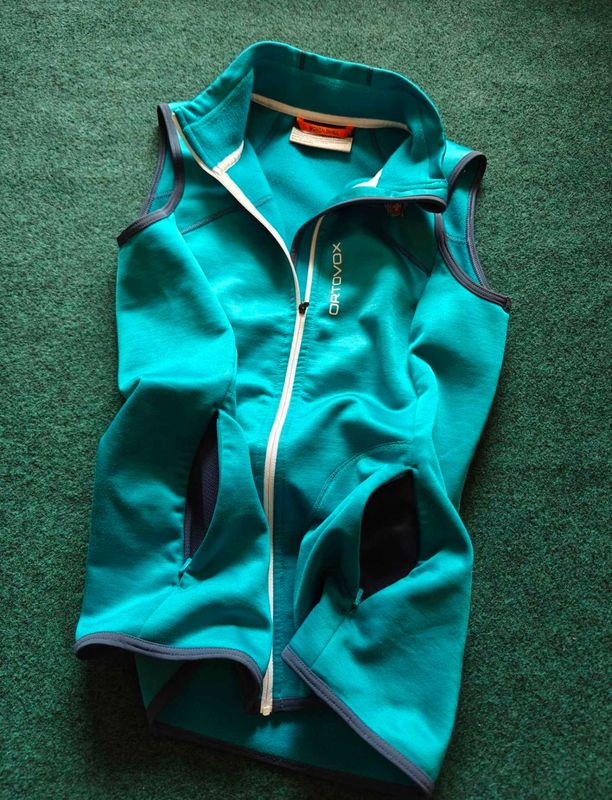Ortovox  -  Woman's Fleece Vest 3