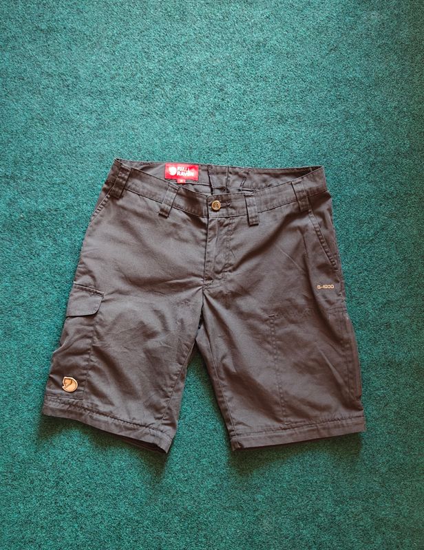 Fjallraven - Woman's Outdoor Shorts G-1000 1