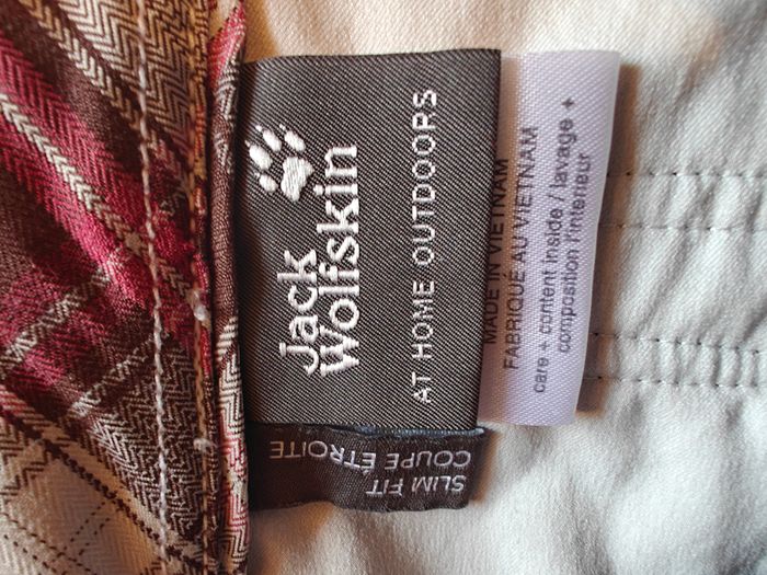Jack Wolfskin  -  Woman's Plaid Button-Down Blouse 4