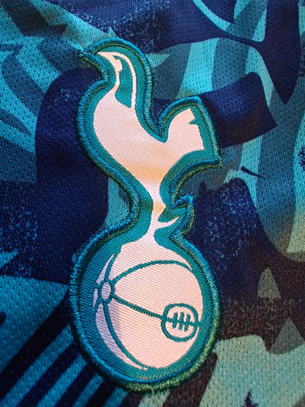Tottenham Hotspur 2022/23 Third Jersey 4